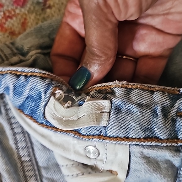 Girls distressed denim jeans size 13/14 - Picture 3 of 5